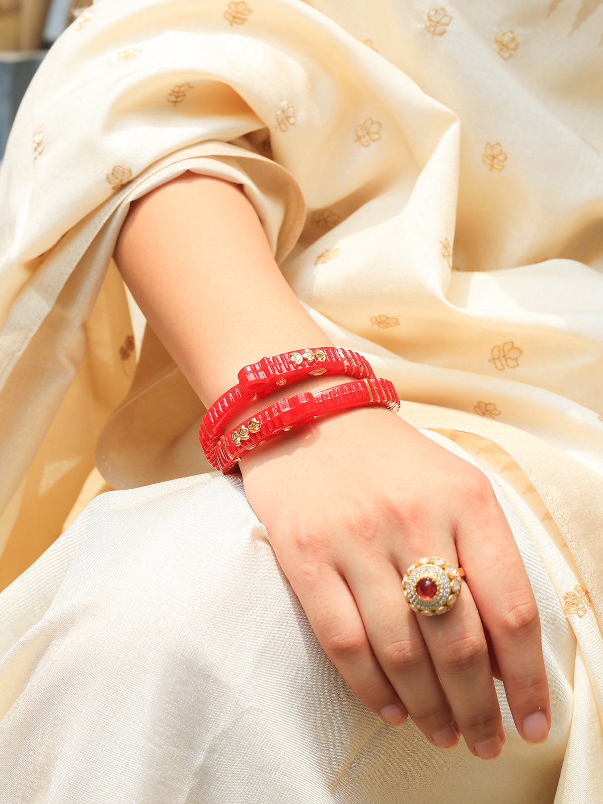 Rupali Hathi Mukh Shakha Pola Bangles