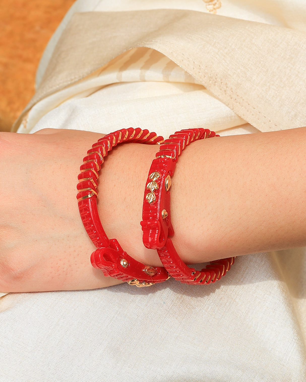 Rupali Hathi Mukh Shakha Pola Bangles