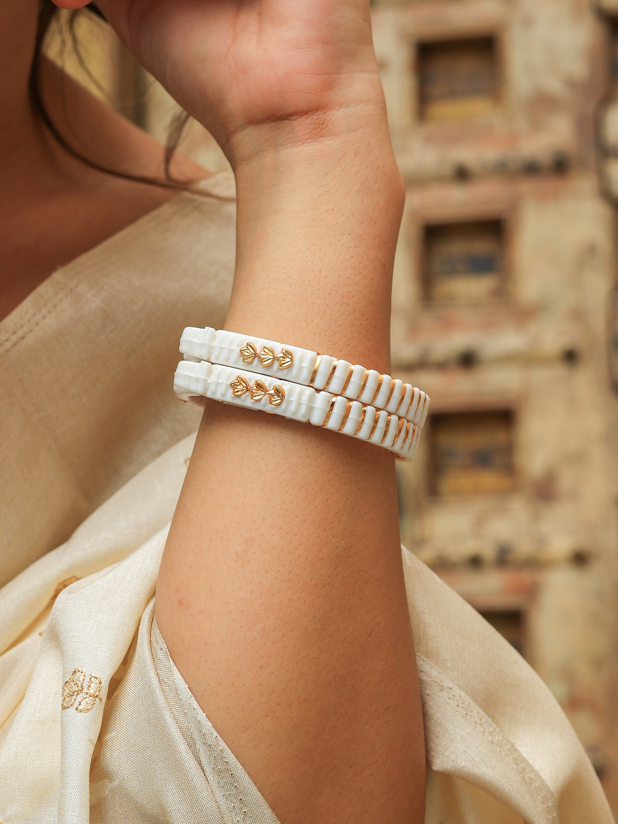 Rupali Hathi Mukh Shakha Pola Bangles