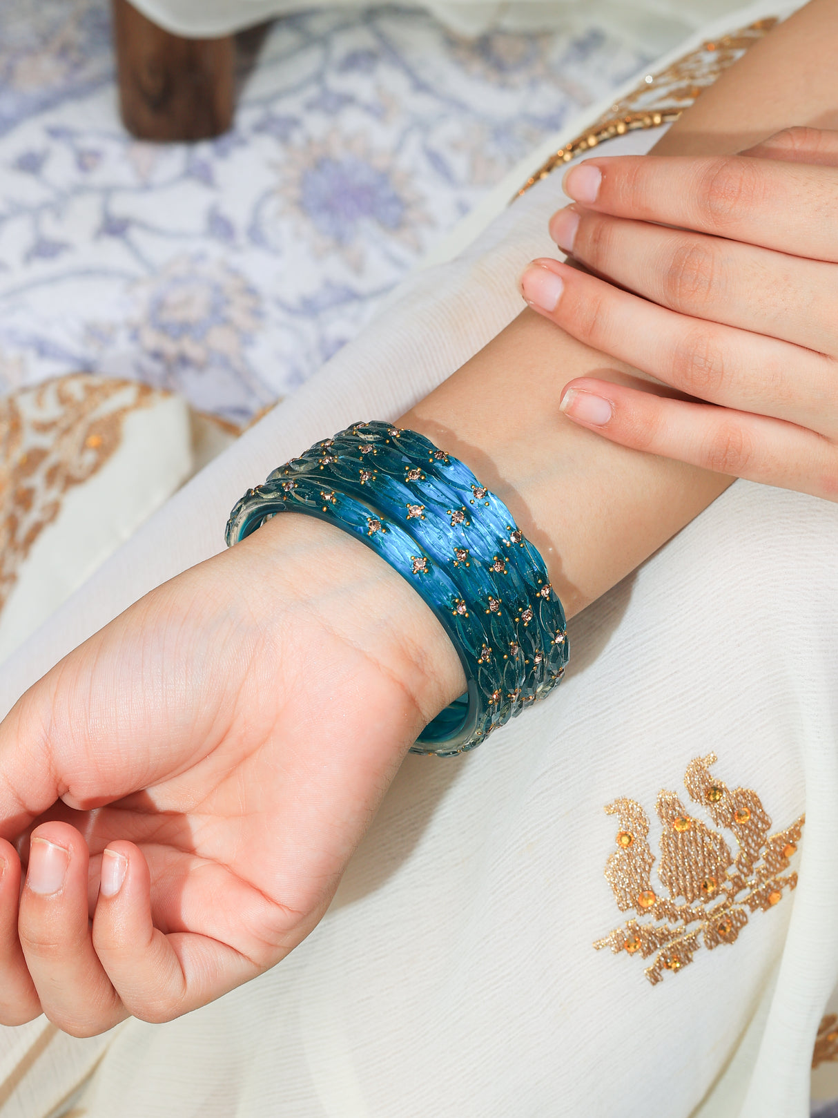 Soni Acrylic With Stone Bangles