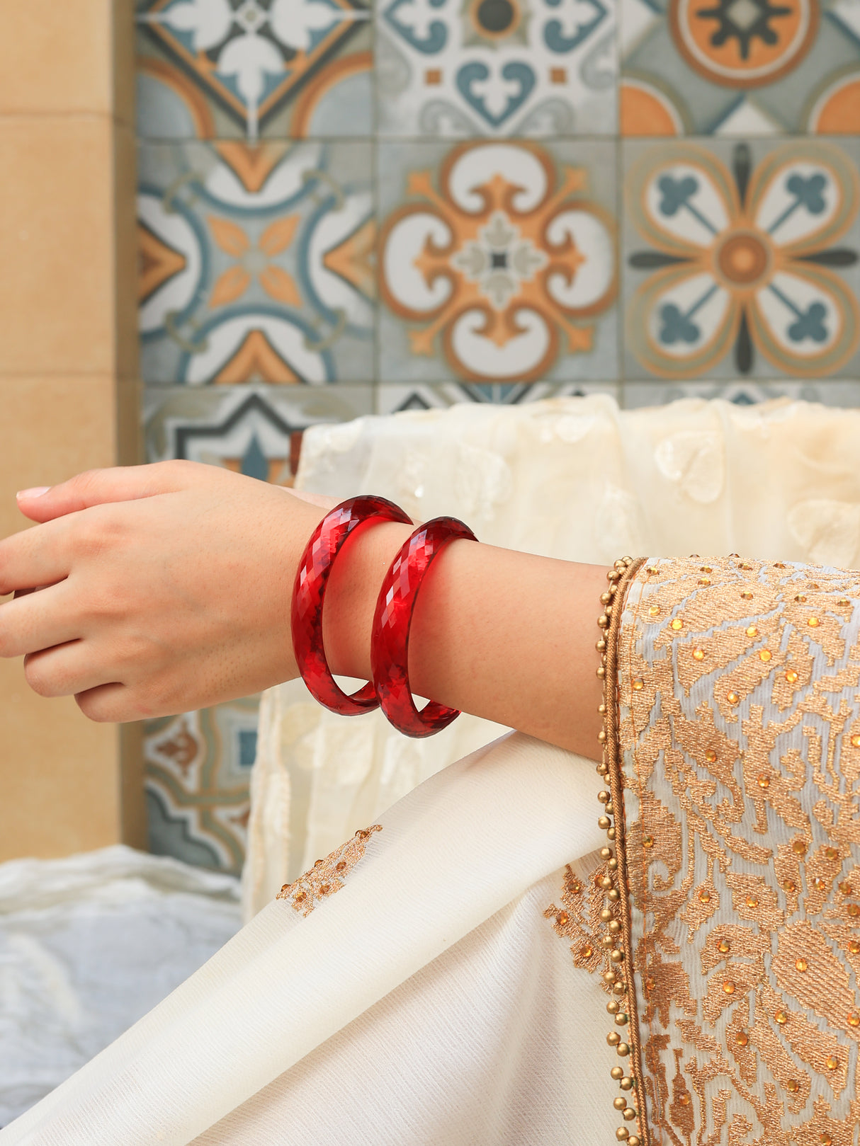 Sitara Acrylic With Diamond Cutting Bangles
