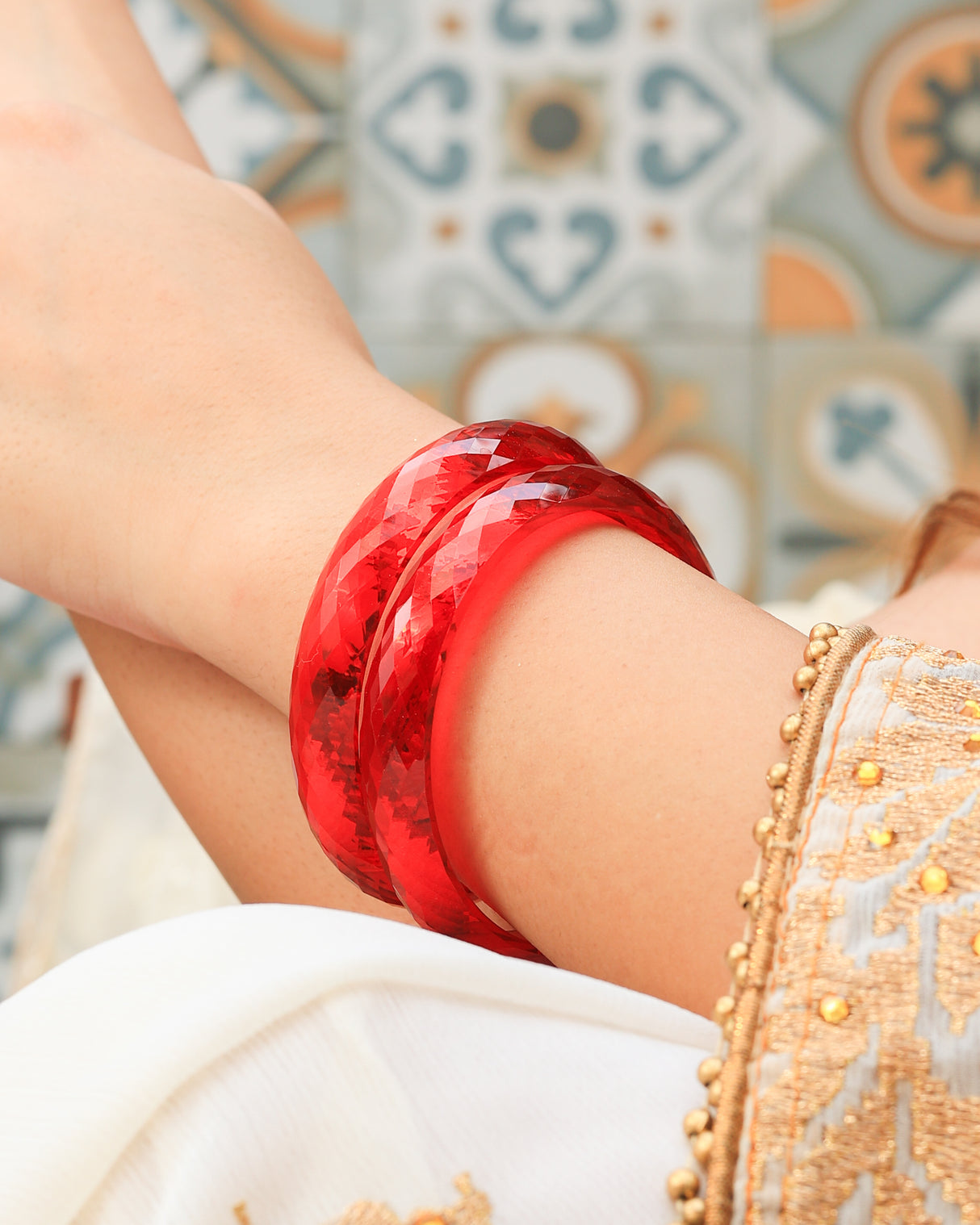 Sitara Acrylic With Diamond Cutting Bangles