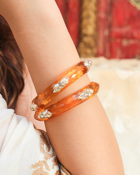Chhavi Acrylic with Diamond Cutting And Mughal Motif Bangles