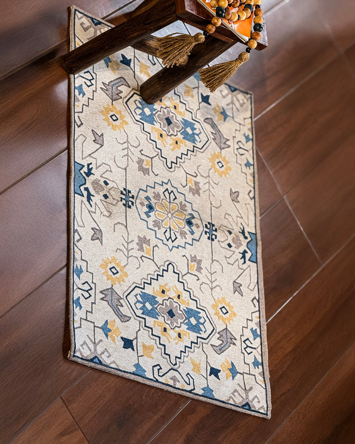 Naqsh Chenille polyester rug