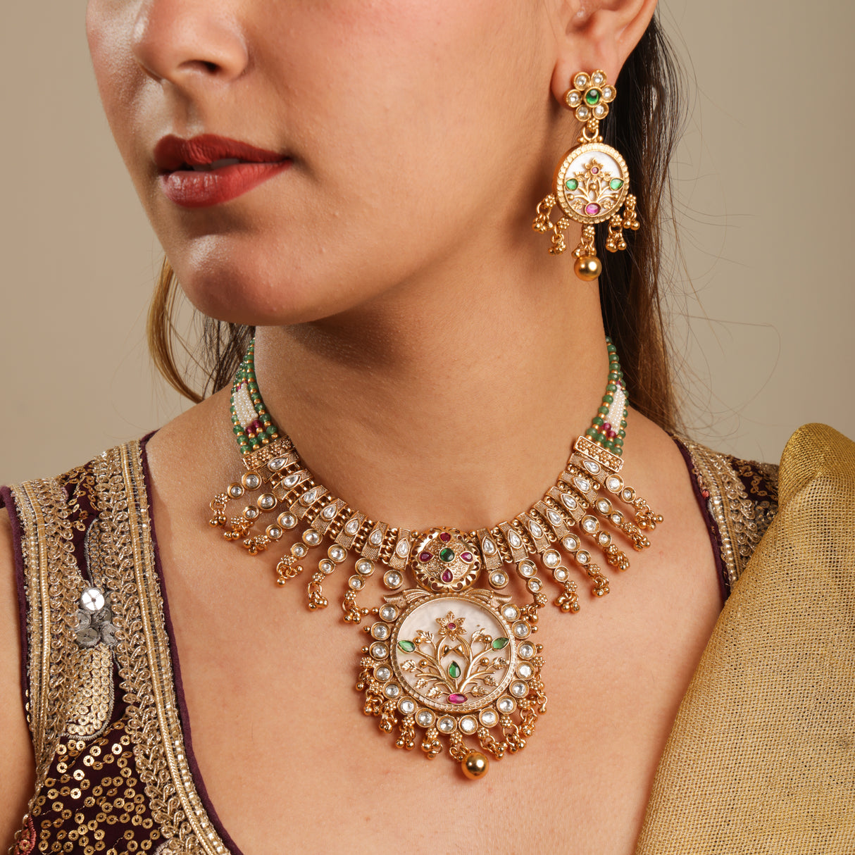 Vasanti Rajwada choker set