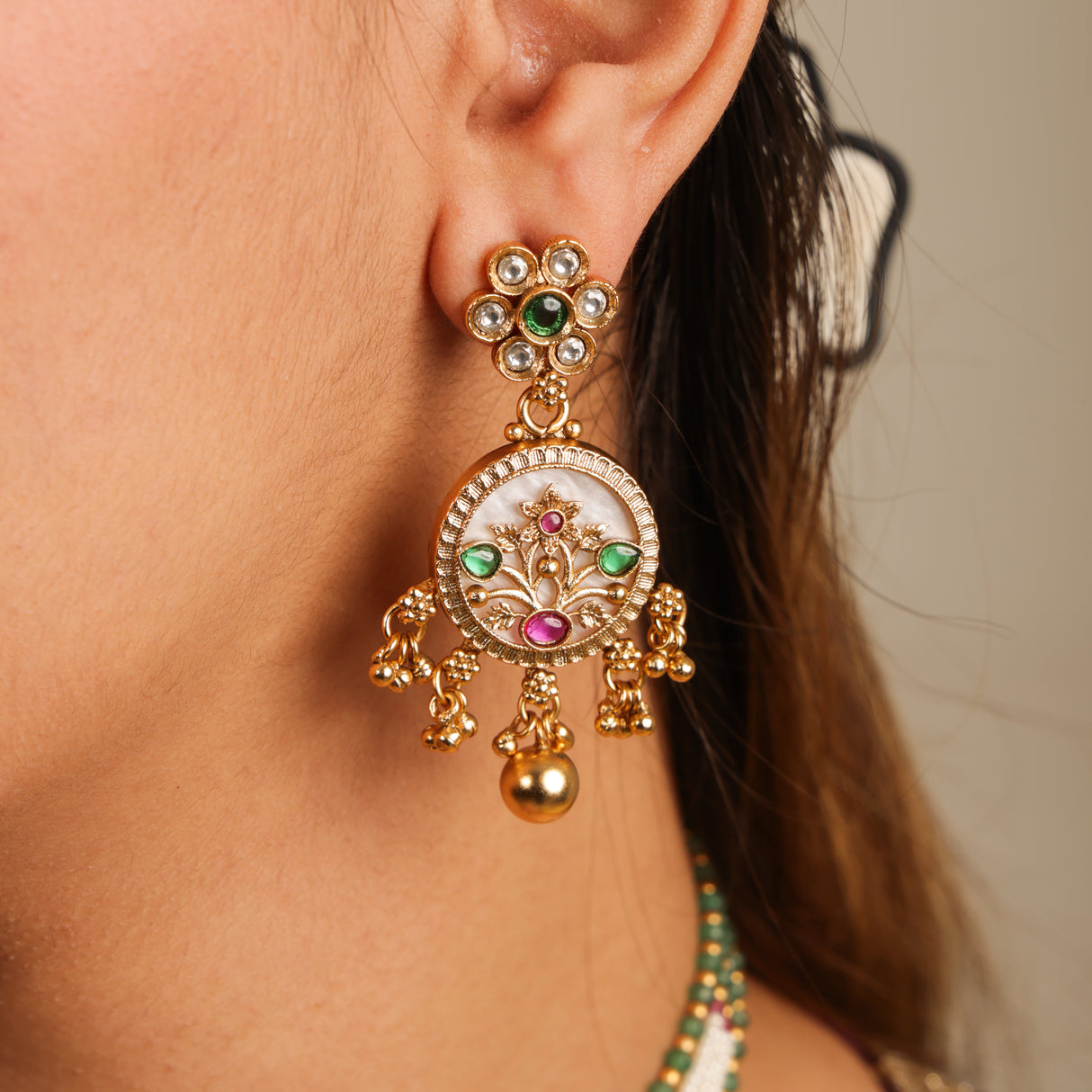 Vasanti Rajwada choker set