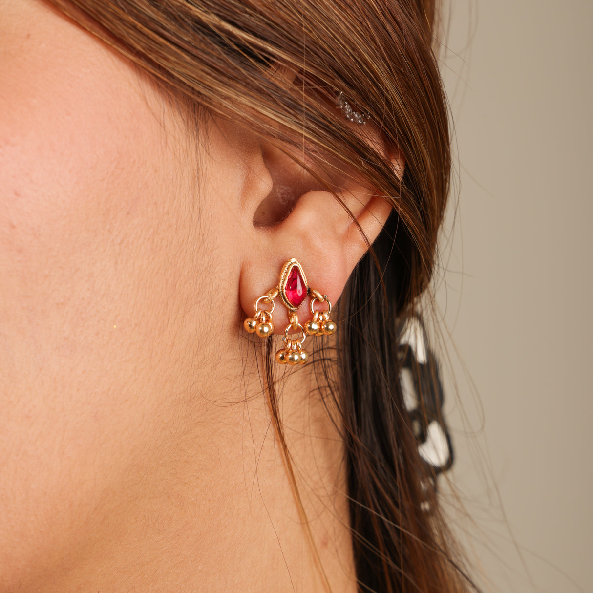 Gajal Minimal kundan necklace