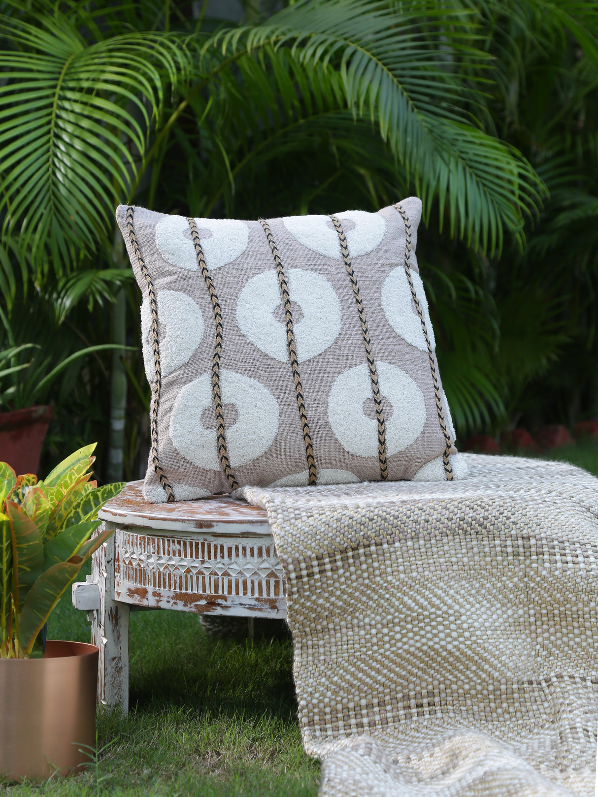 Rich Linen Look Cotton Slub Exclusive design Crewel Embroidery Cushion Cover