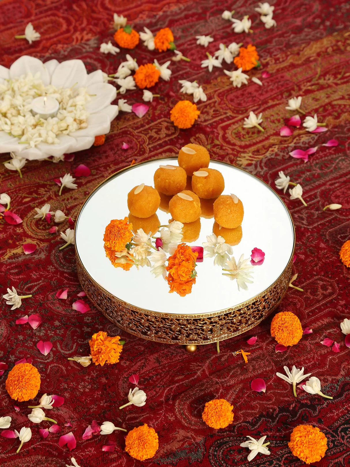 Cake Stand - Matt Gold Mirror Glass