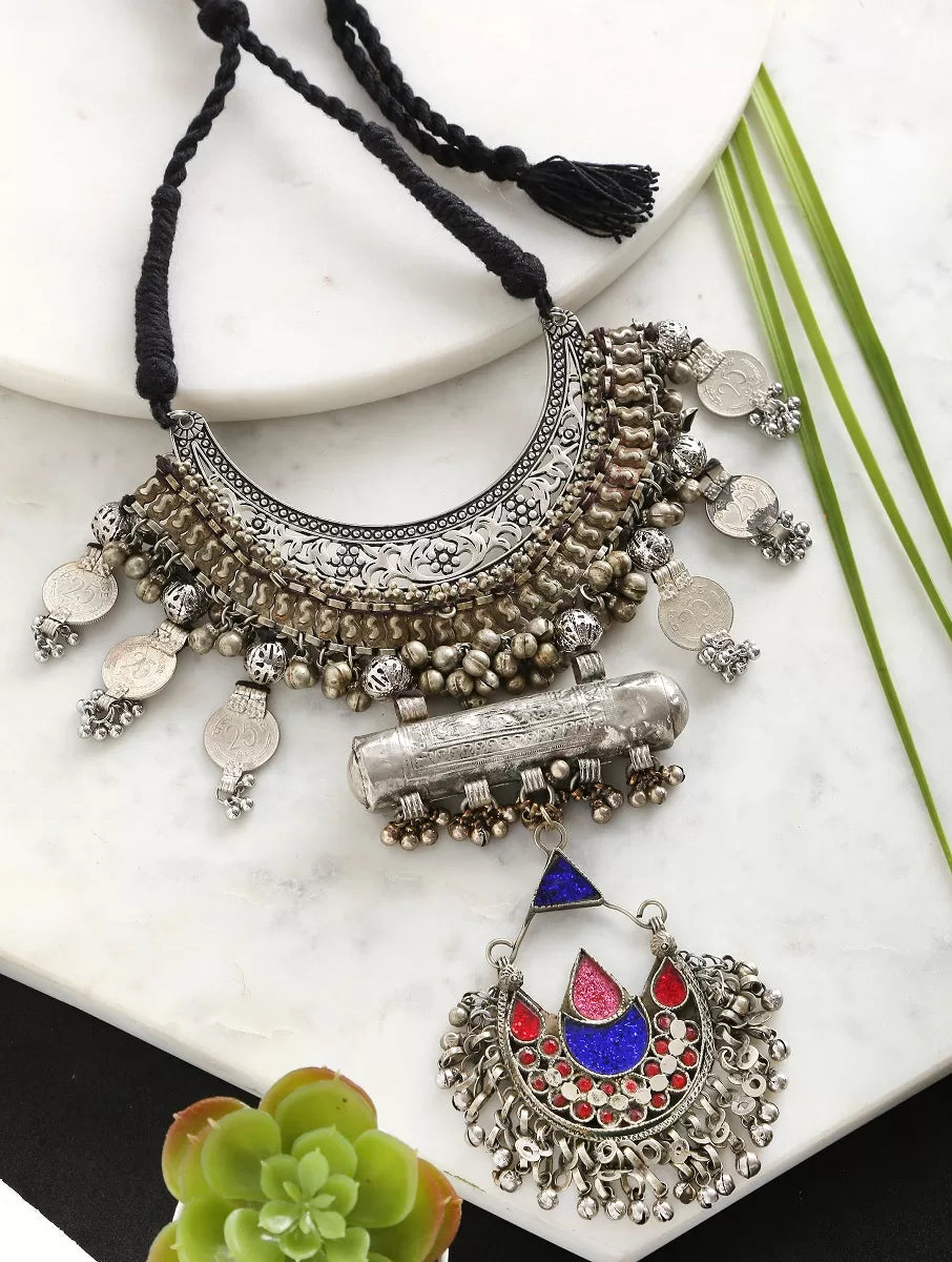 Choker - Afghani With Glass Detail Pendant