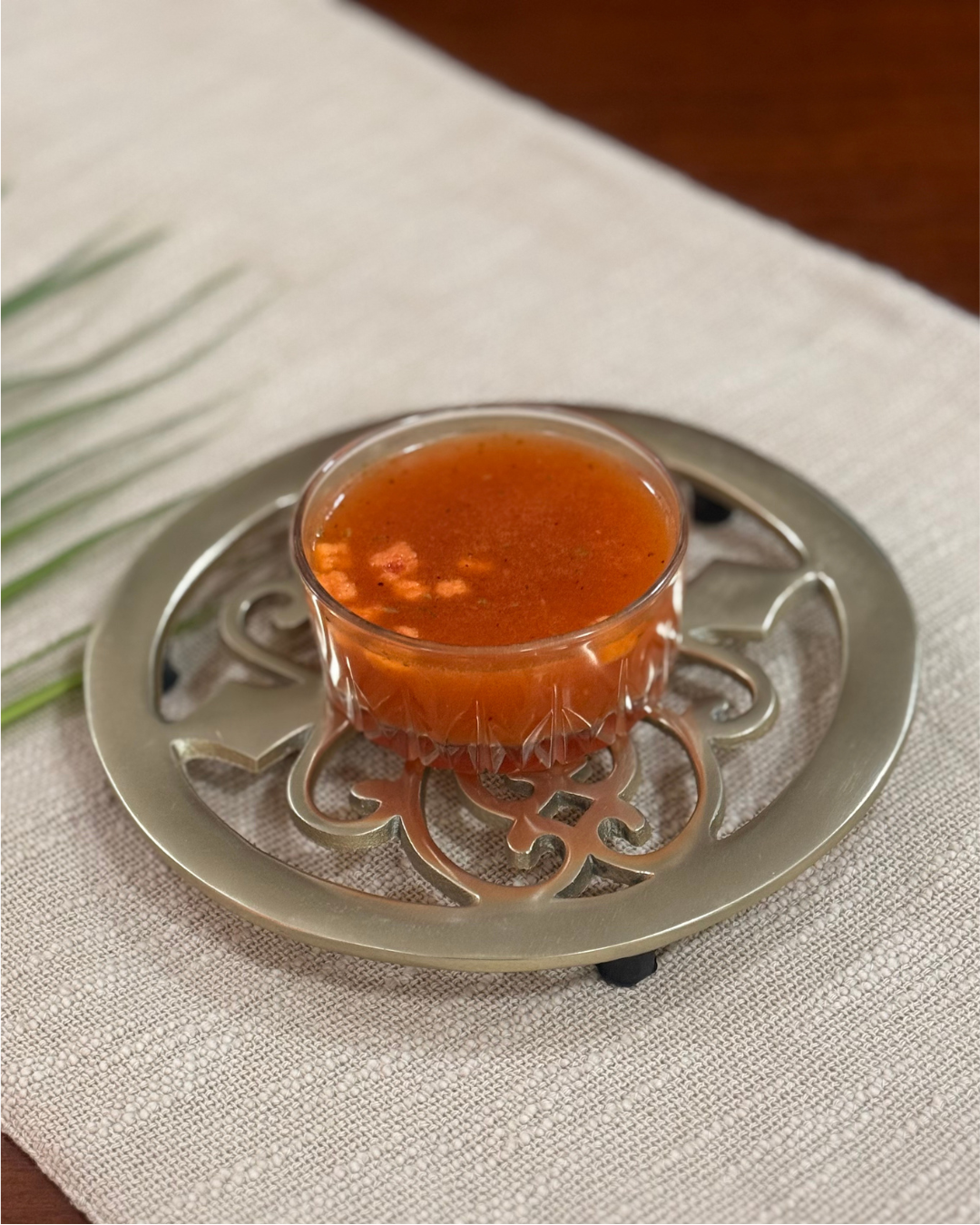 Trivet - Matt Gold Flower Design Round - Style 01