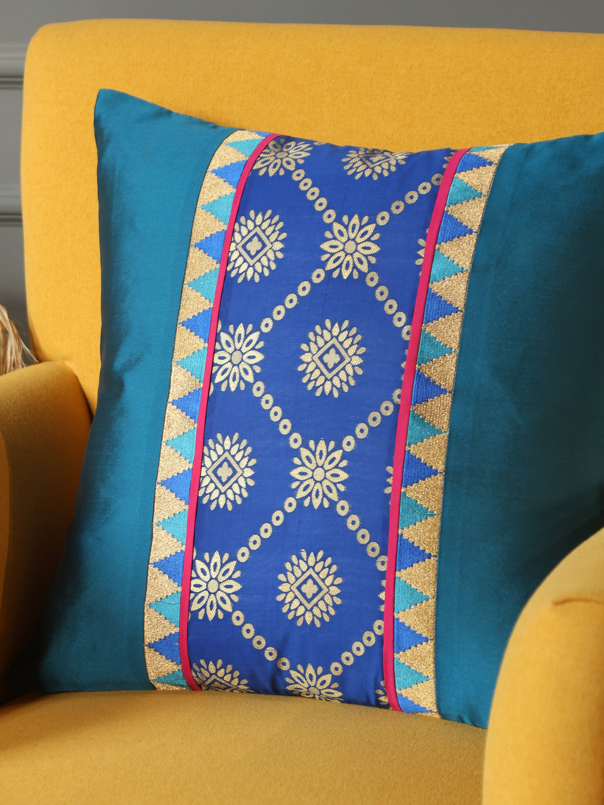 Sari Silhouettes - Cushion Cover