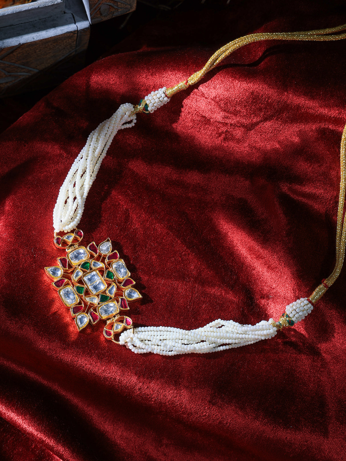 Navratan Kundan choker