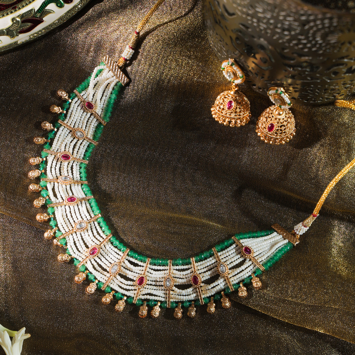 kemaya Kundan choker