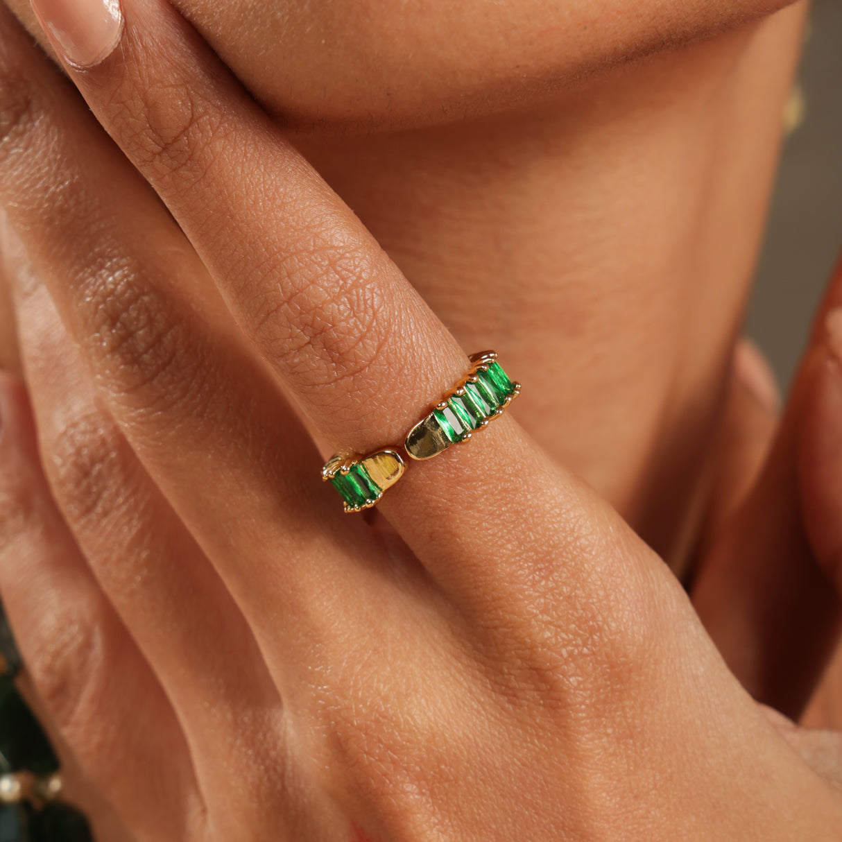 Naz Emerald Band Ring