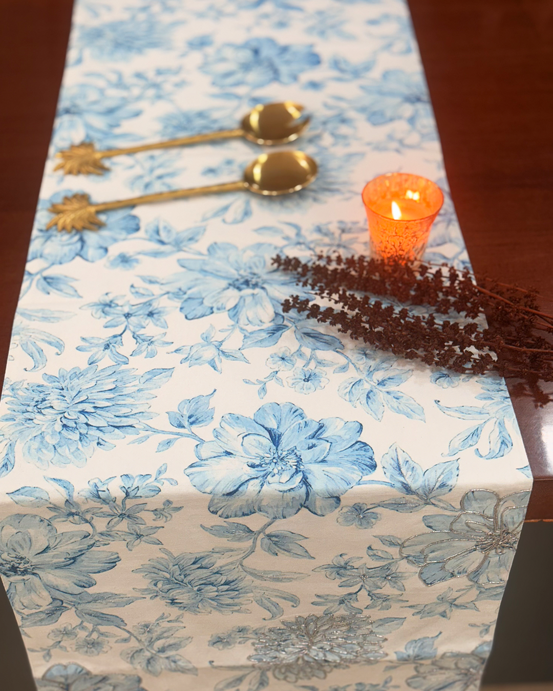 Bloom printed & embroidered table runner