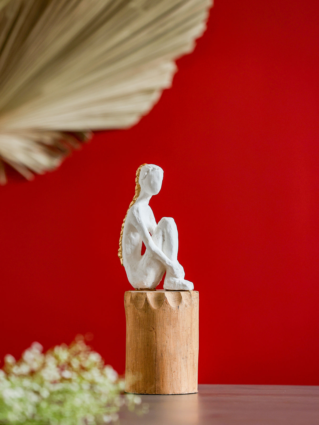 Wooden Wonder - Lady Sitting On Balli