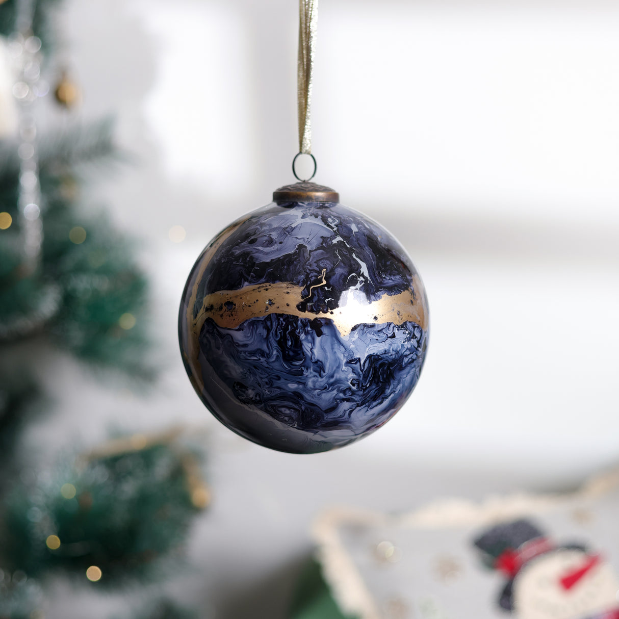 Christmas Glass Décor Black/Grey with gold