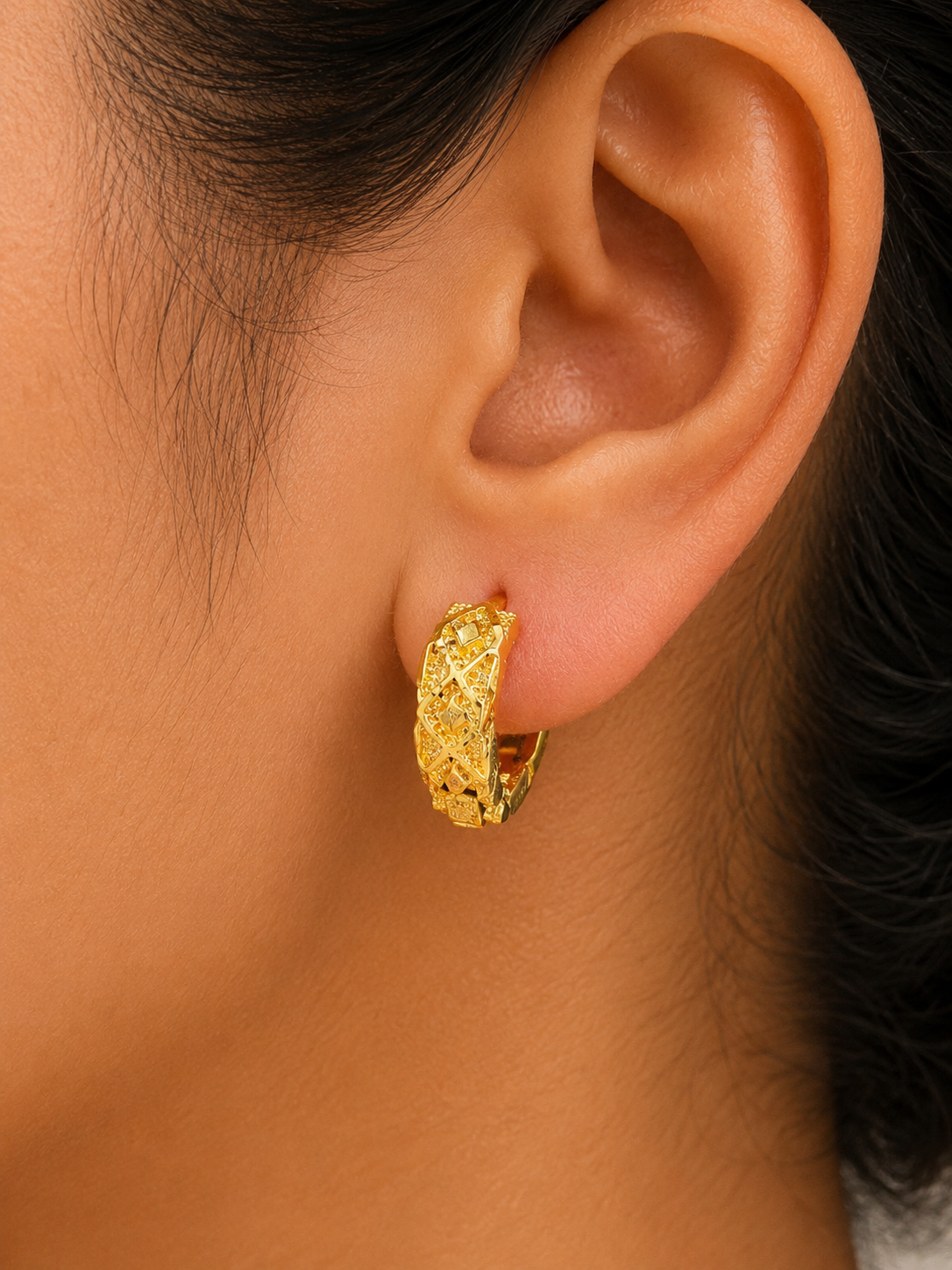 Parvaneh Emerald Royale Pearl Chandbali Earrings