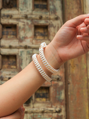 Rupali Hathi Mukh Shakha Pola Bangles