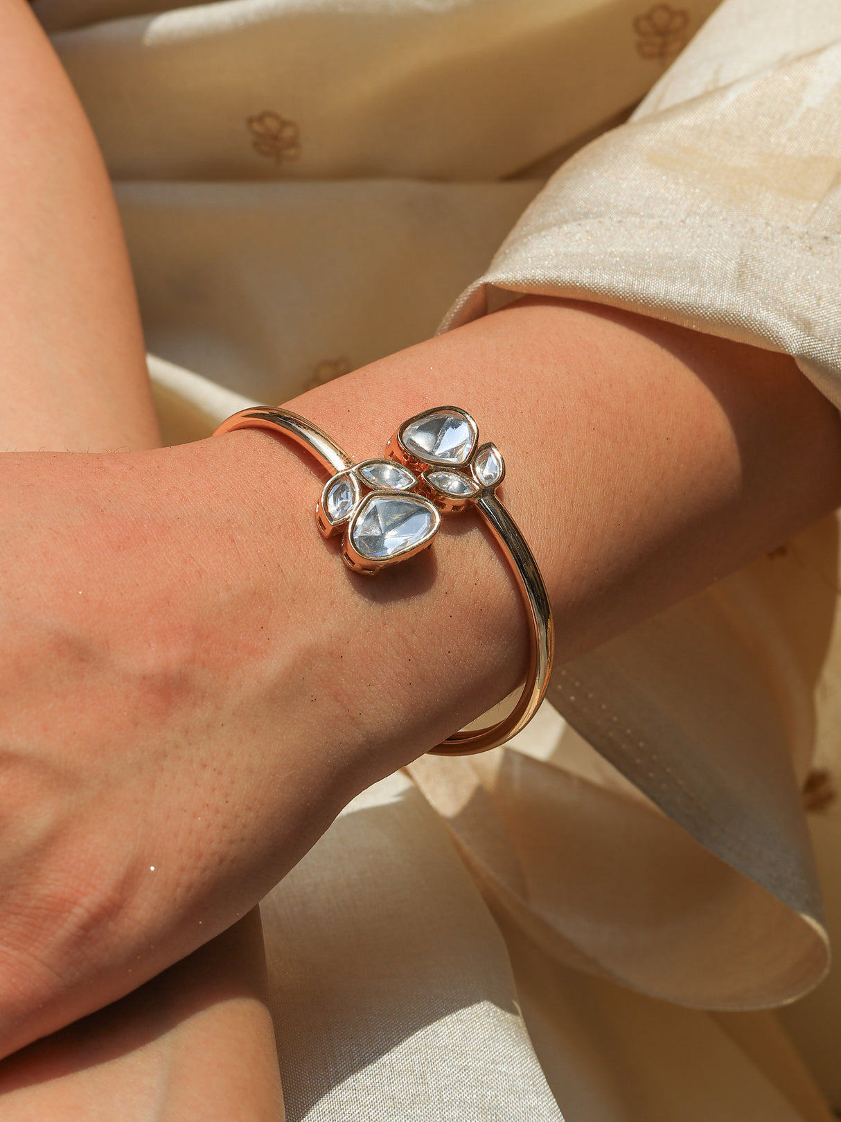 Samaya Tyaani kundan bracelet