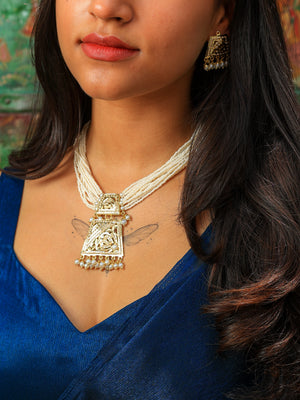 Nilofar jadau necklace set