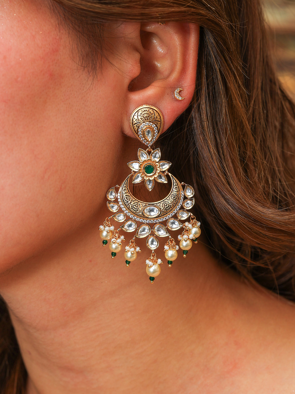 Kan-dhara tyaani kundan chandbali