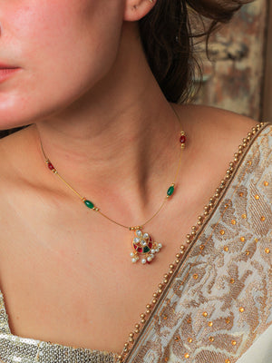 Chandrika Minimal kundan necklace