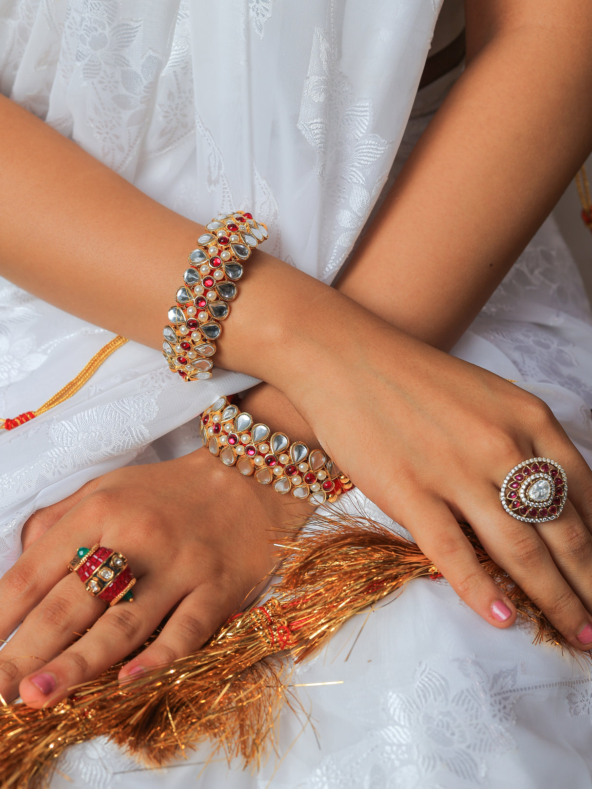 Padmani  Leaf  design Red Pochi and Bajuband set