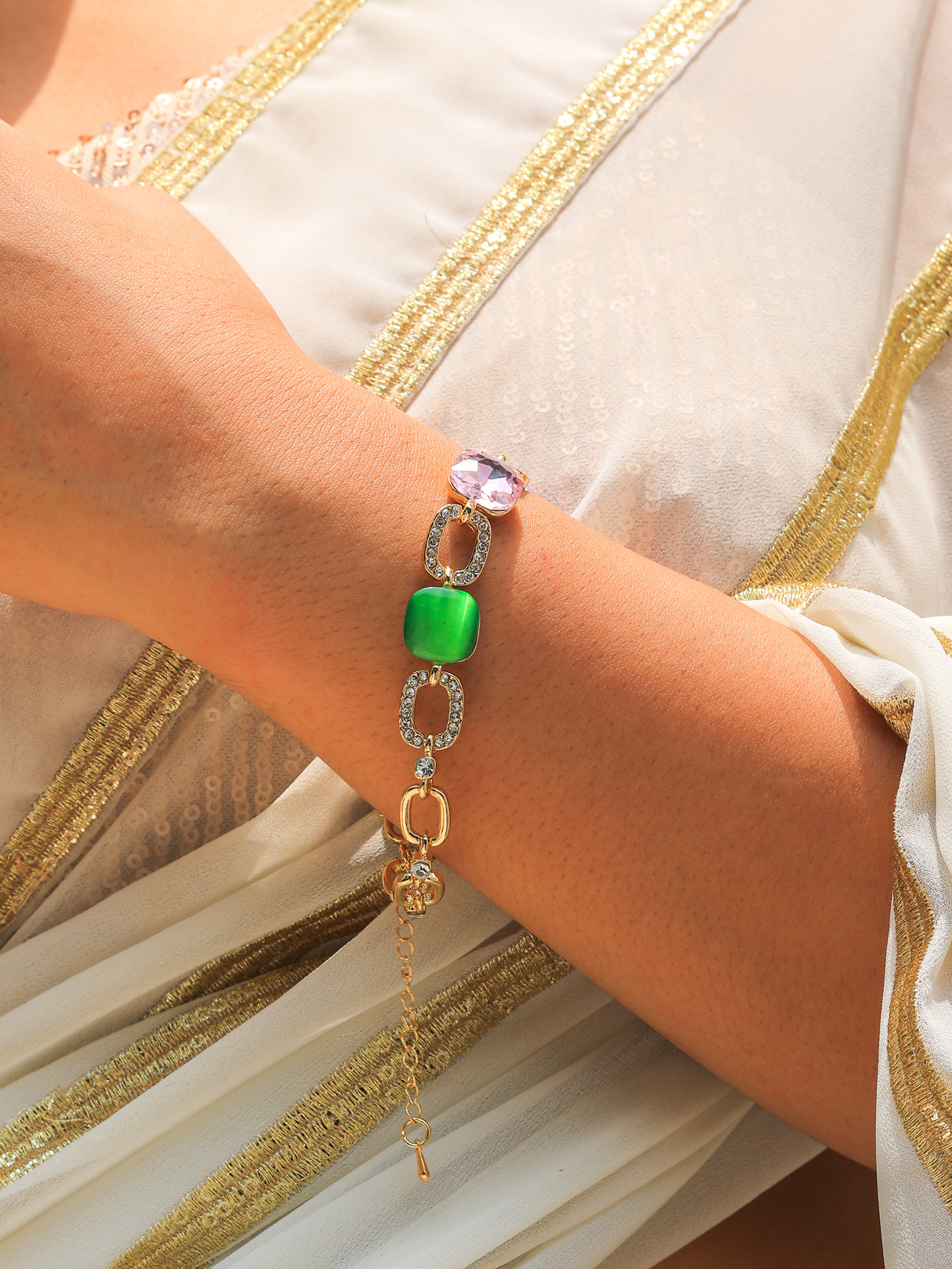 Saliya artificial stone bracelet