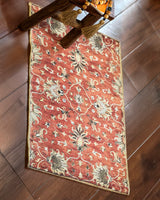 Kashan Chenille polyester rug