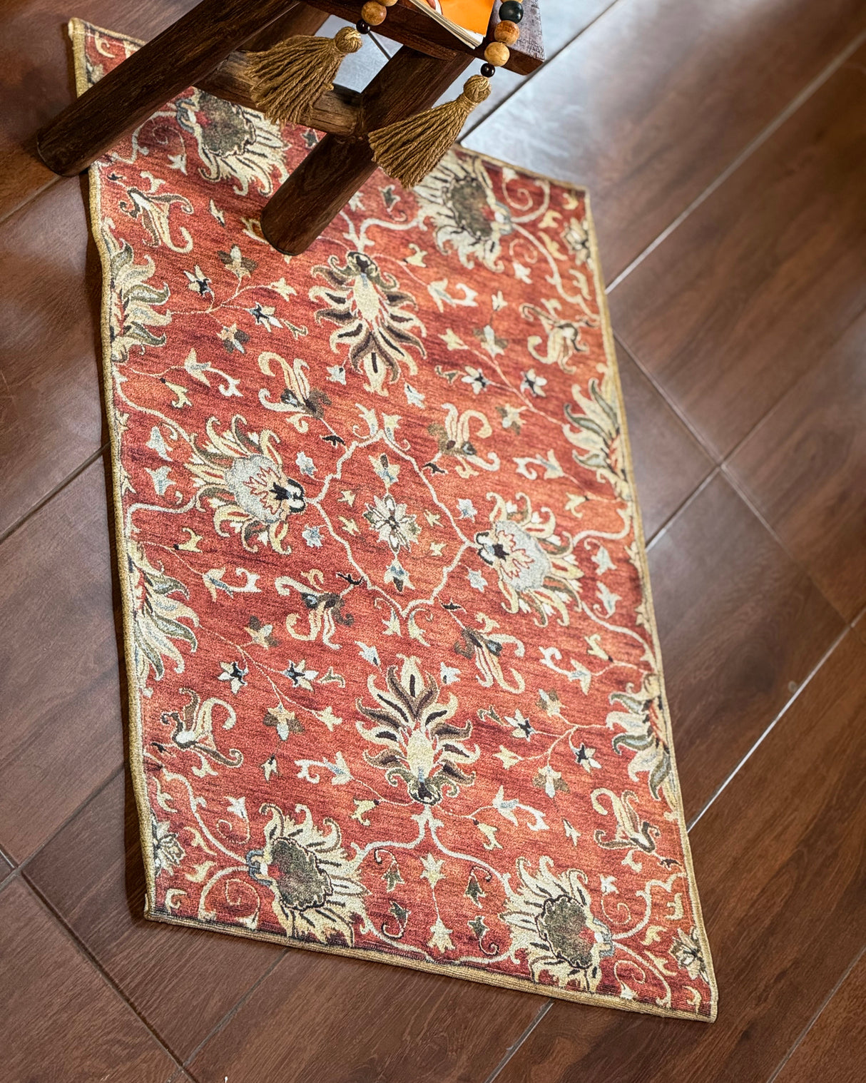 Kashan Chenille polyester rug