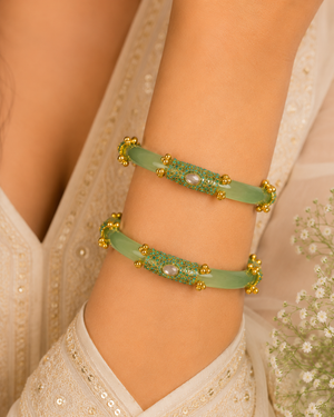 Jhankaar Regal Elegance Kundan Bangles (Set of 2 pcs)