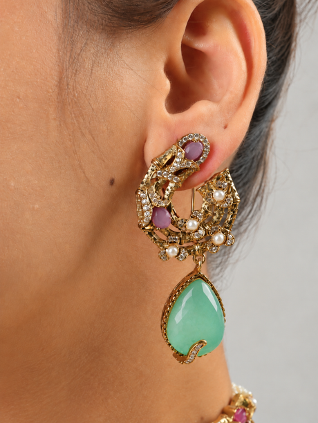 Shahpari Emerald Green and ruby Kundan Choker Necklace Set