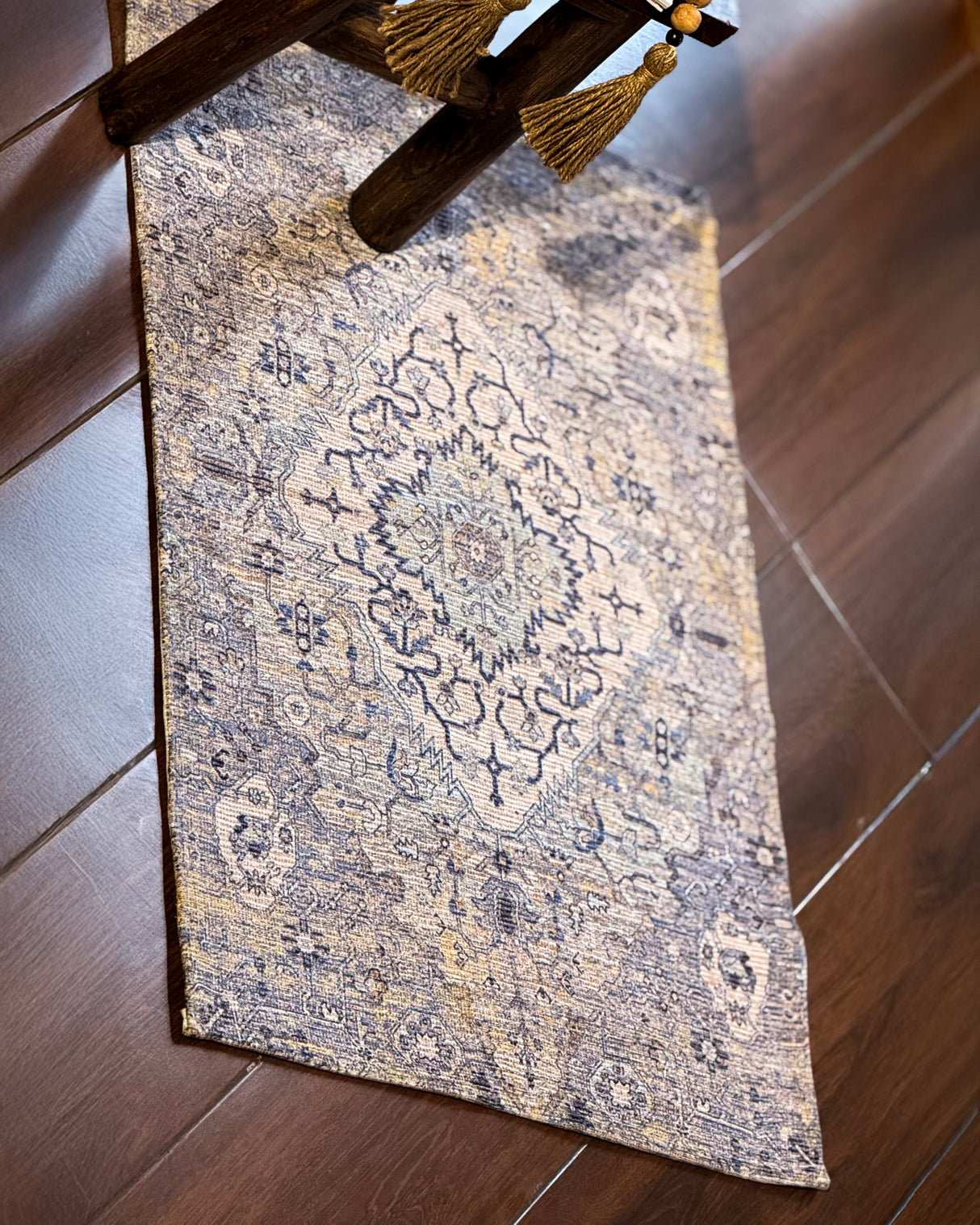 Shiraz Chenille polyester rug