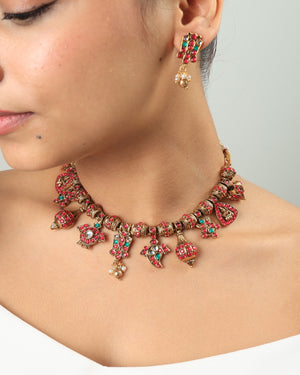 Anahita Floral Kundan Necklace Set