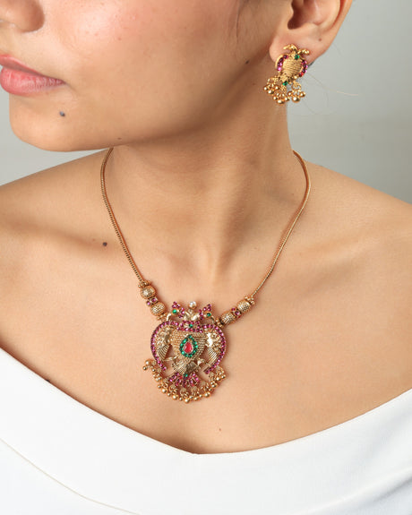 Zehra Royal Pendant Necklace Set