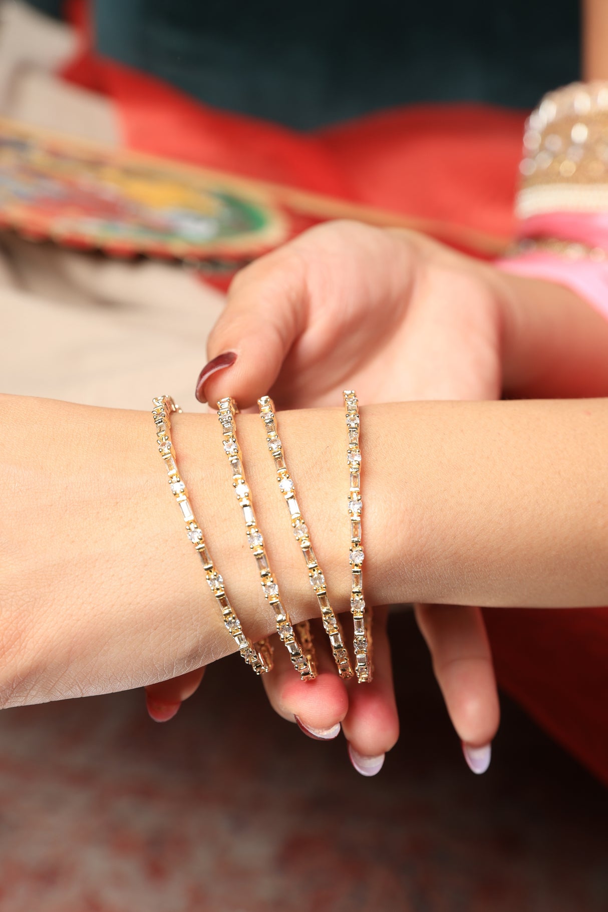 Arshia Set-of-4 Crystal Line Bangles