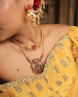 Zehra Royal Pendant Necklace Set