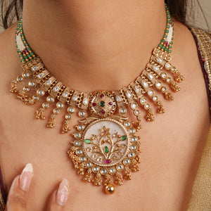Vasanti Rajwada choker set
