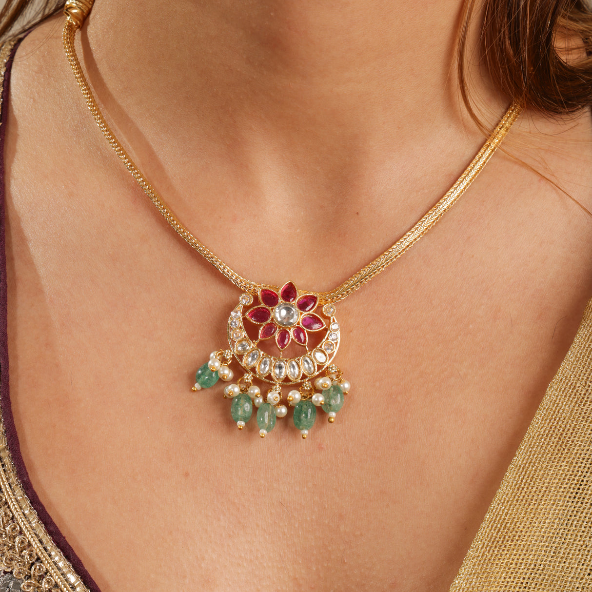 Namya Jadau pendant set