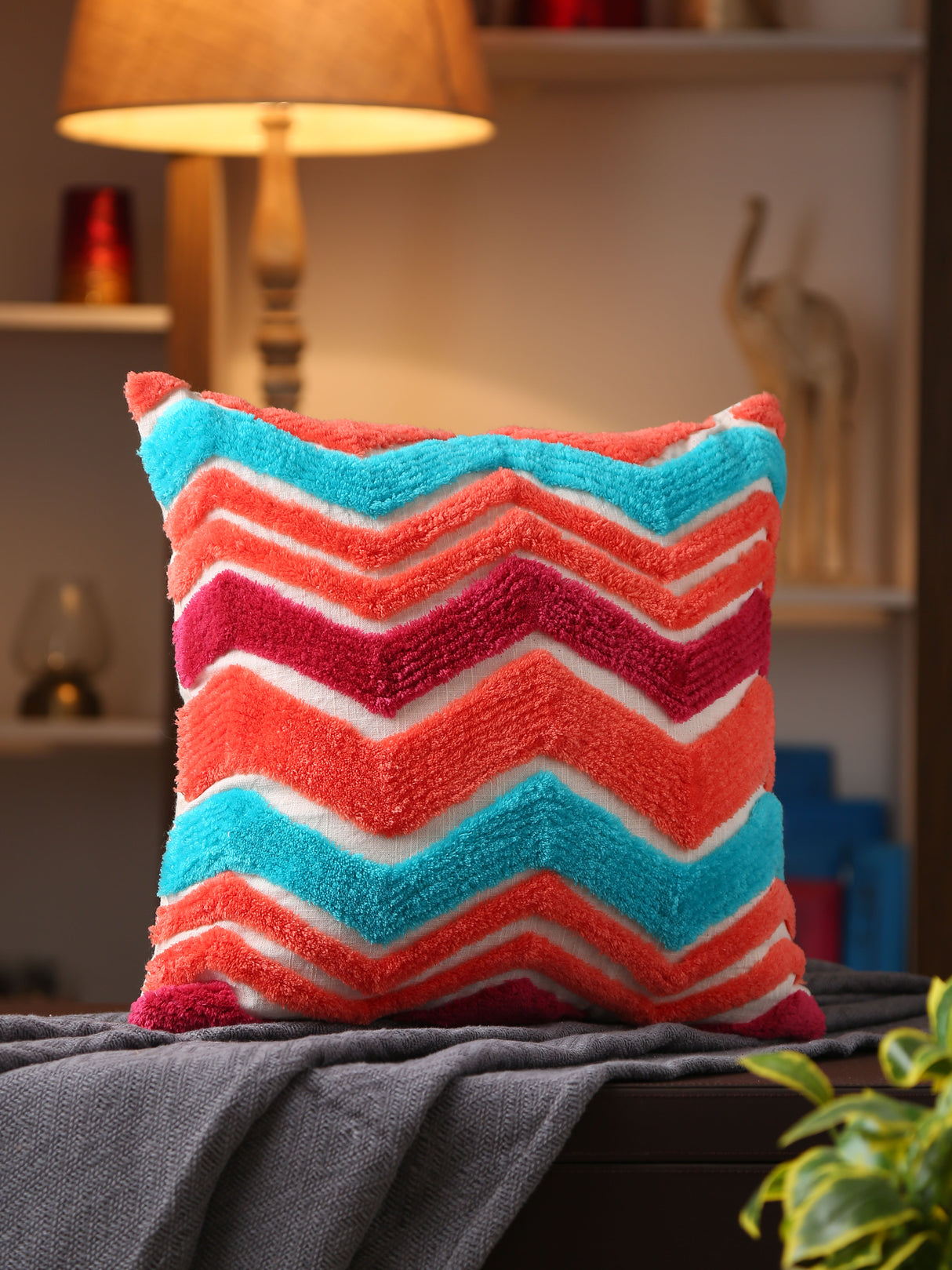 Multicolor tufted cushion cover