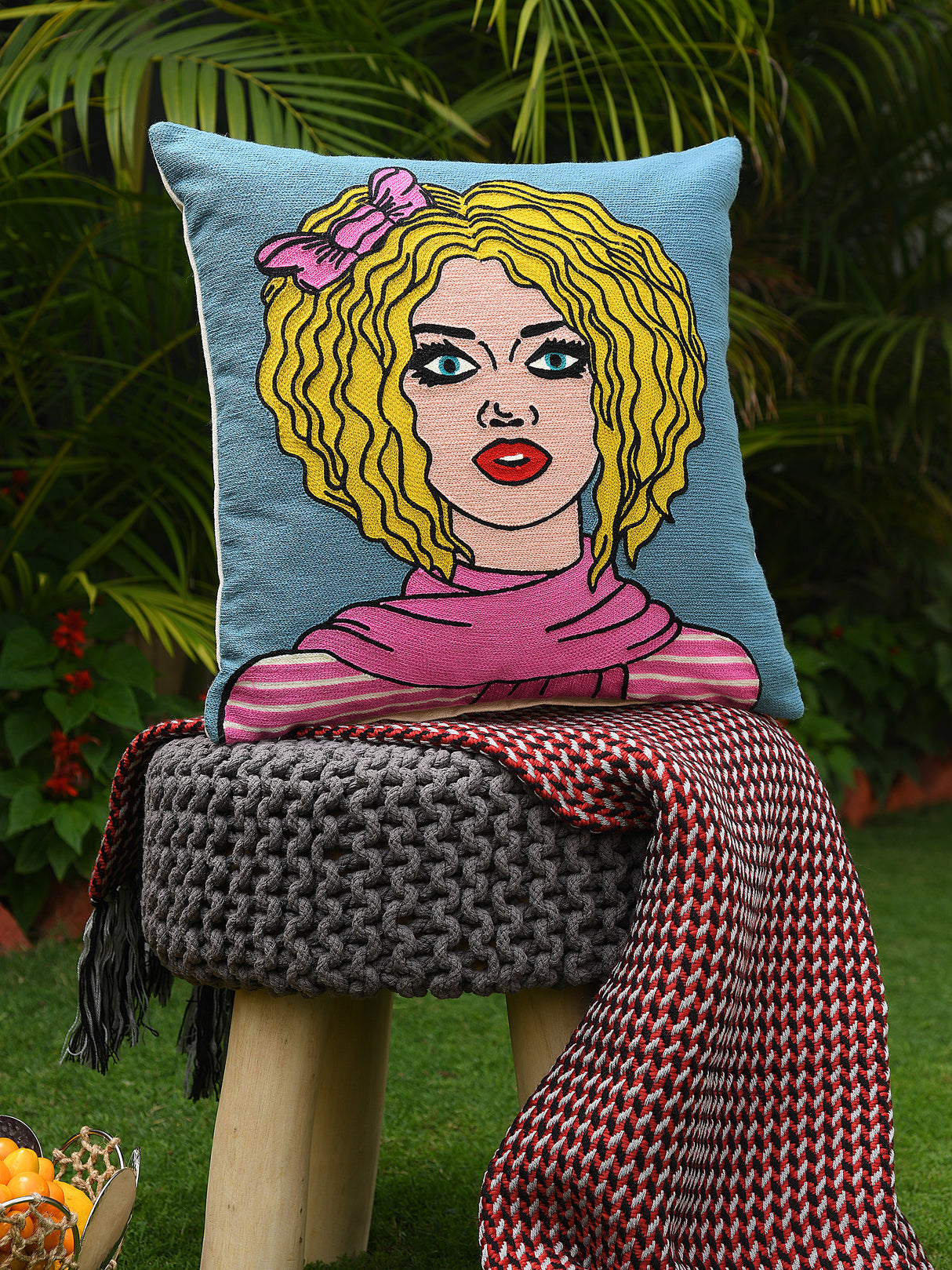 Retro Pop-Art girl with curls cushion cover
