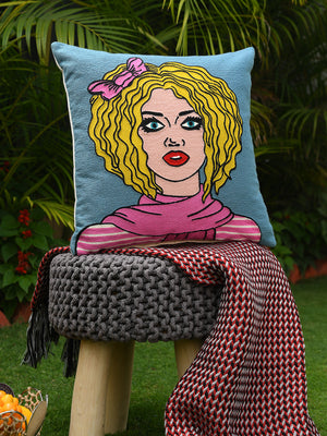 Retro Pop-Art girl with curls cushion cover