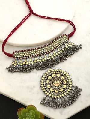 Choker Necklace - Glass with Removable Pendant - Gold Tone Glass