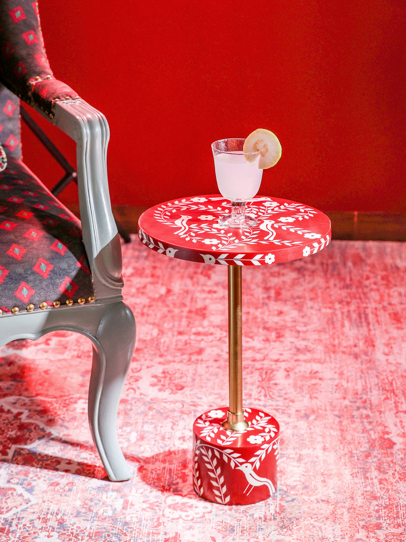 ResinRhapsody: Artisan Elegance in Liquid Luxe Tables