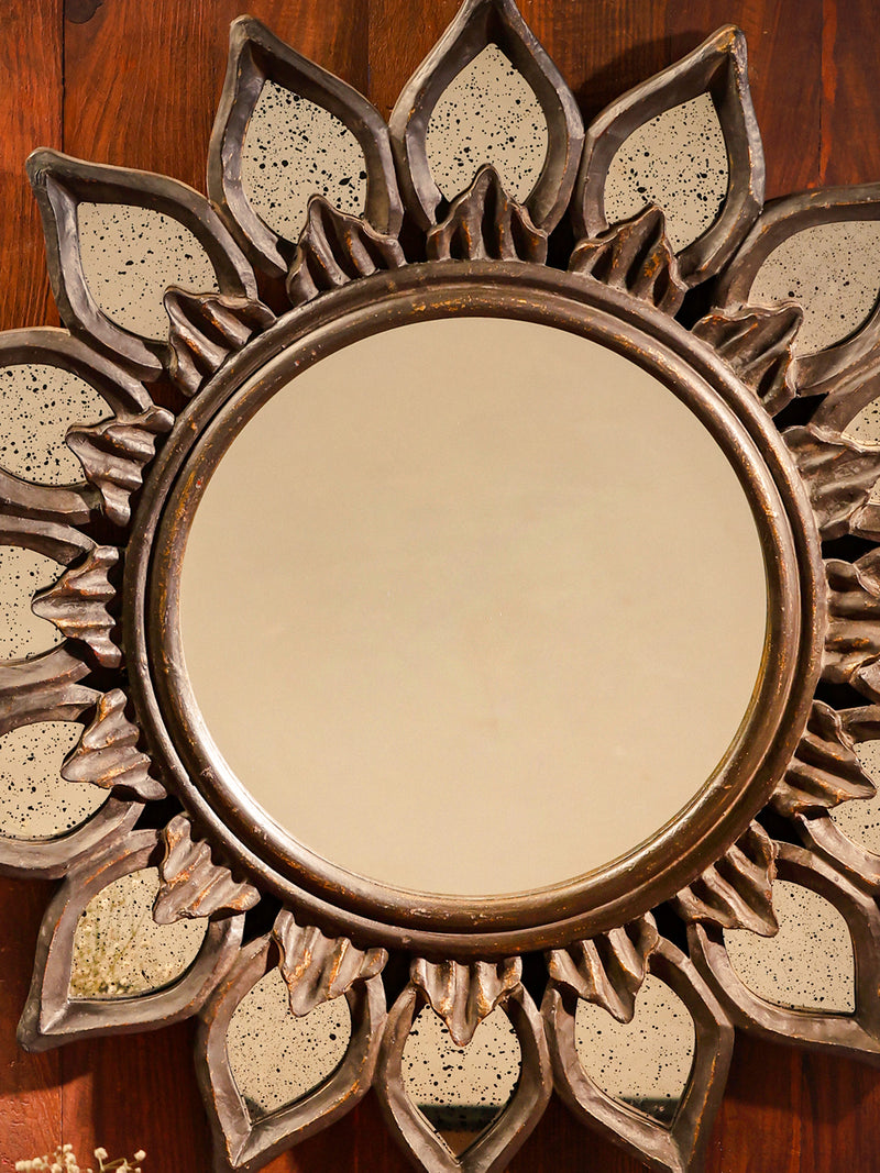 Mirror Frames - Sunflower Shaped Elegance in Gilded Blooms