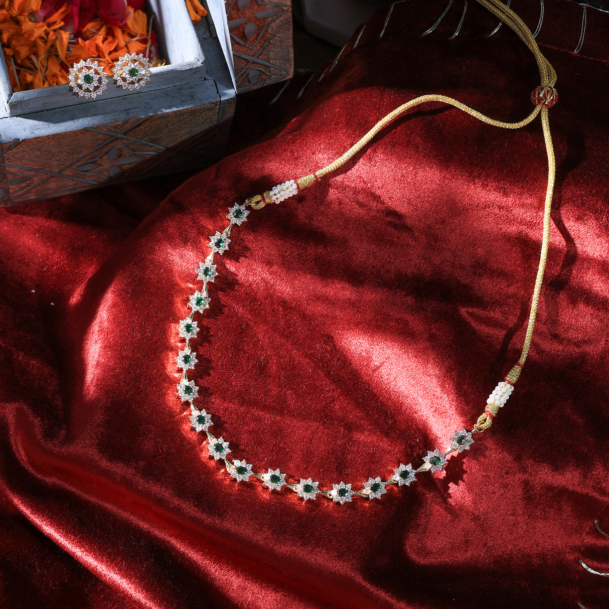 Ansh Flower design necklace set