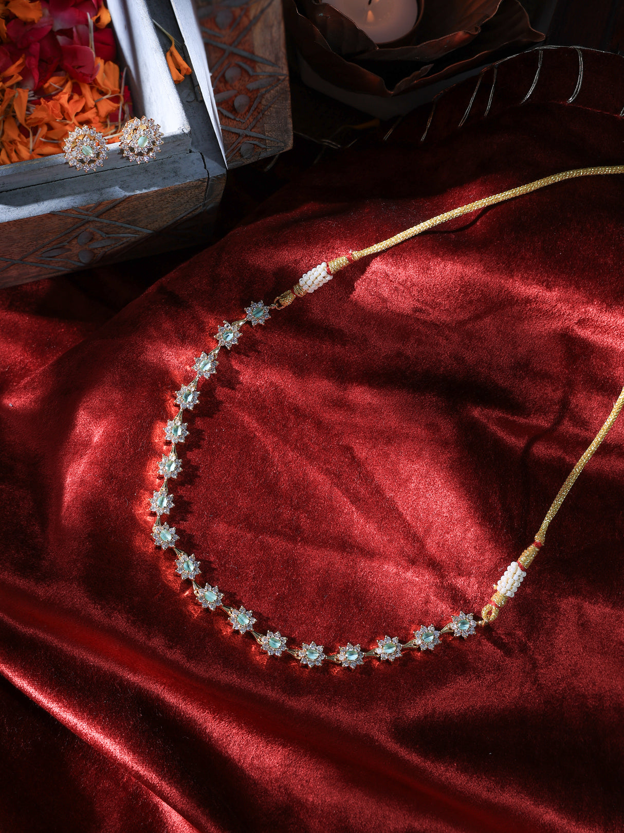 Ansh Flower design necklace set