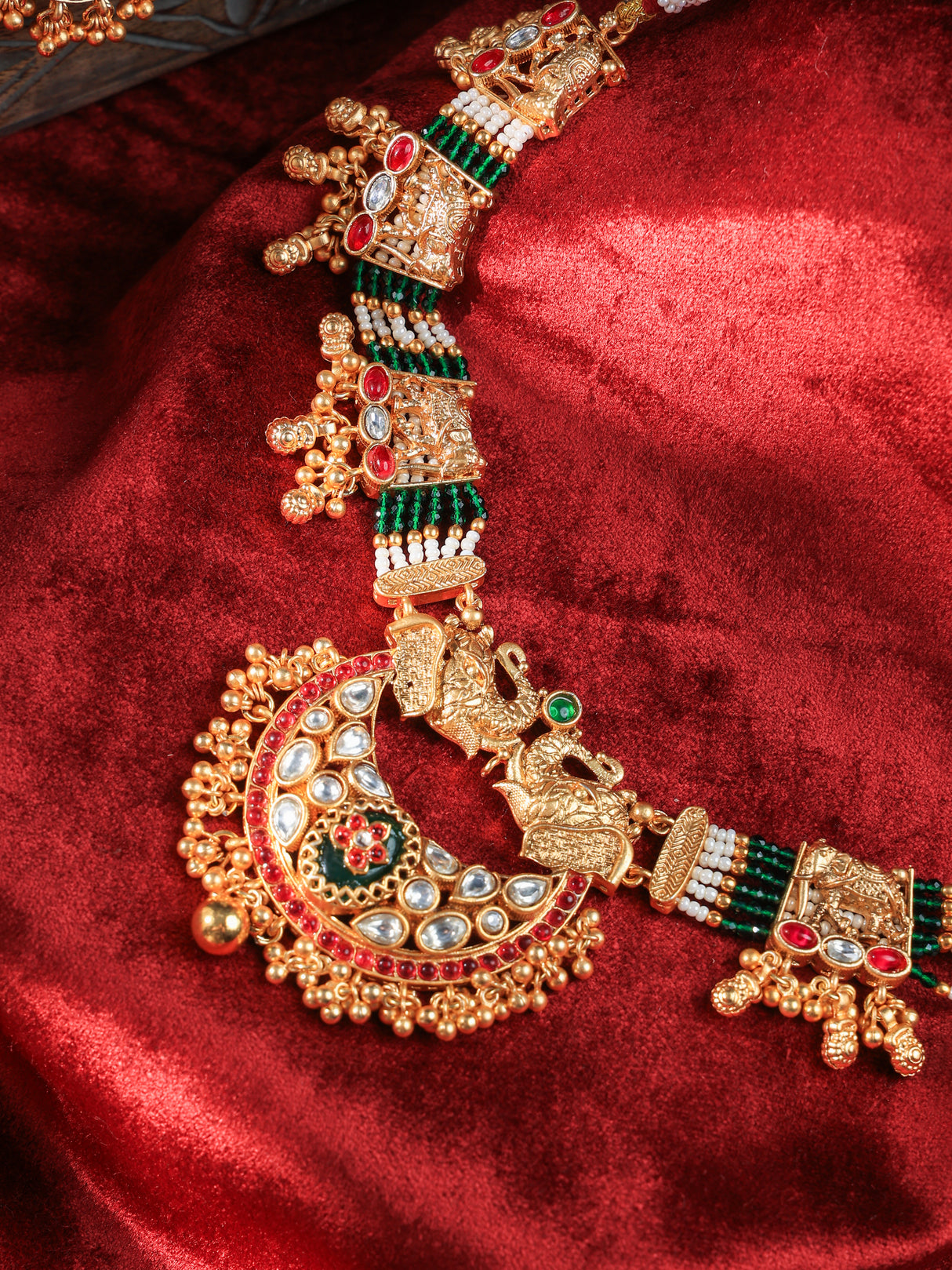 Jayshree Rajwada choker set